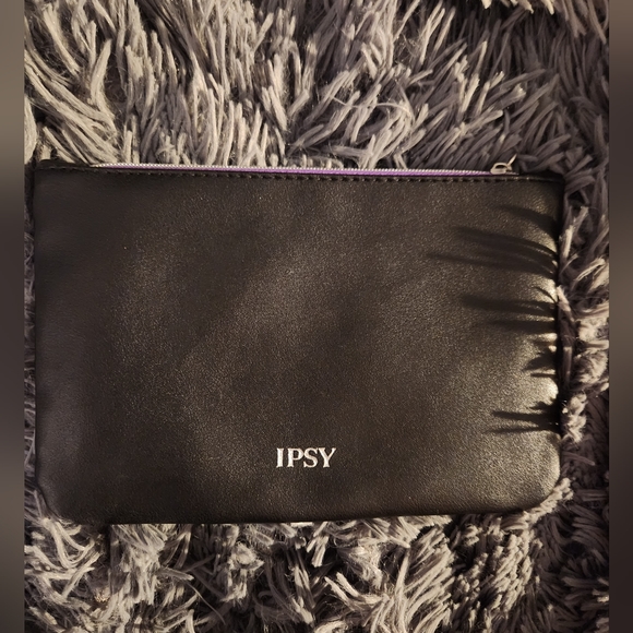 Ipsy spiderweb cosmetic bag - Picture 2 of 6